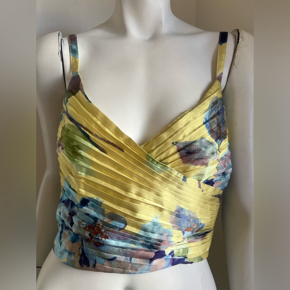 NWT Abercrombie & Fitch Floral Yellow and Blue Top Size Medium